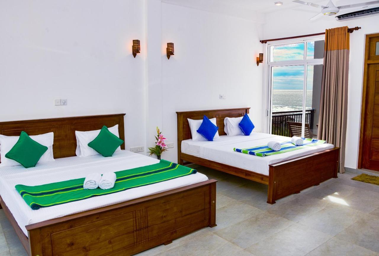 Rominrich Hotel Hikkaduwa Buitenkant foto